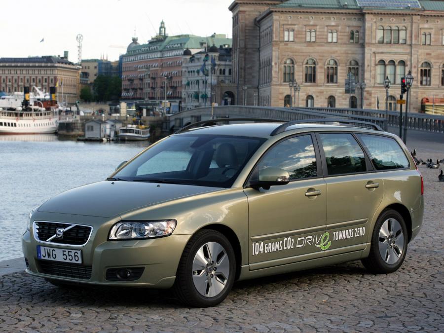  Volvo V50 DRIVe 2009 года  (фото 2 из 6)